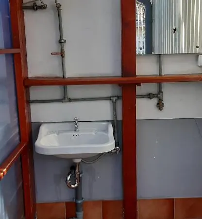 Tower House Konukevi