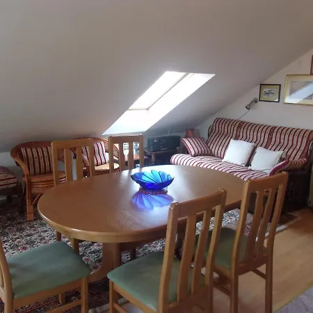 Tower House Konukevi *