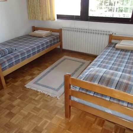 Konukevi Tower House *