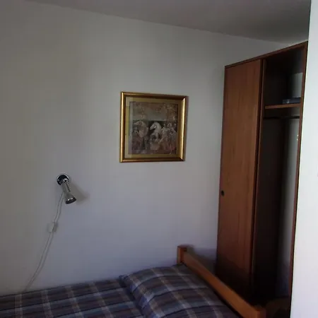 Tower House Konukevi