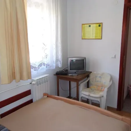 Tower House Konukevi